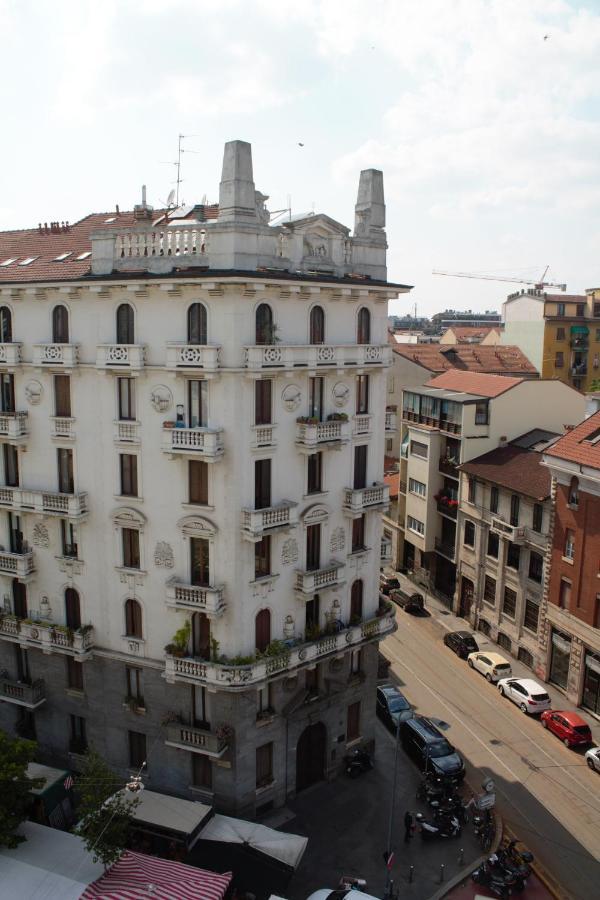 "La Milanese" Modern Apartment, 100 Meters From Metro Isola Exterior photo