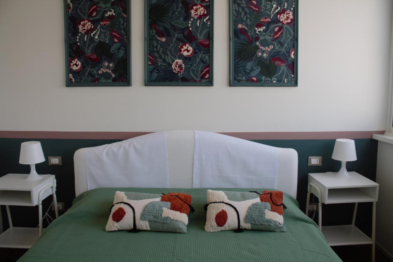 "La Milanese" Modern Apartment, 100 Meters From Metro Isola Exterior photo