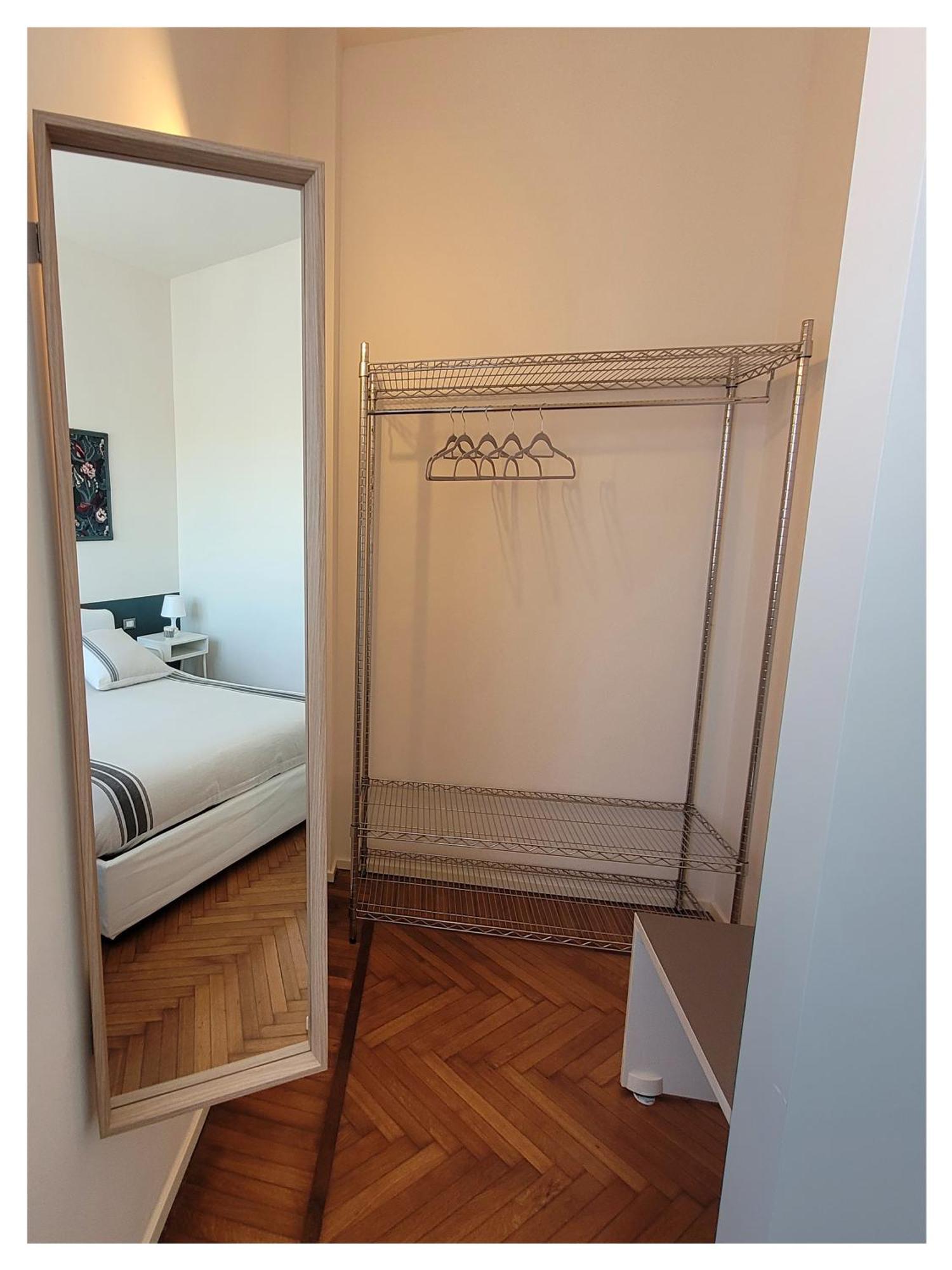 "La Milanese" Modern Apartment, 100 Meters From Metro Isola Exterior photo