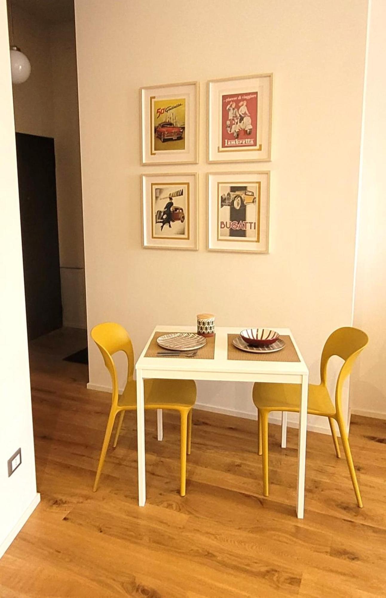 "La Milanese" Modern Apartment, 100 Meters From Metro Isola Exterior photo